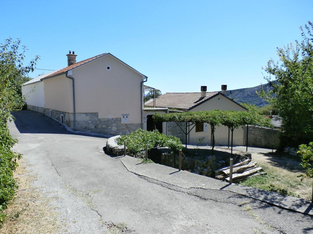 Villa Bartola Grizane-Belgrad Luaran gambar